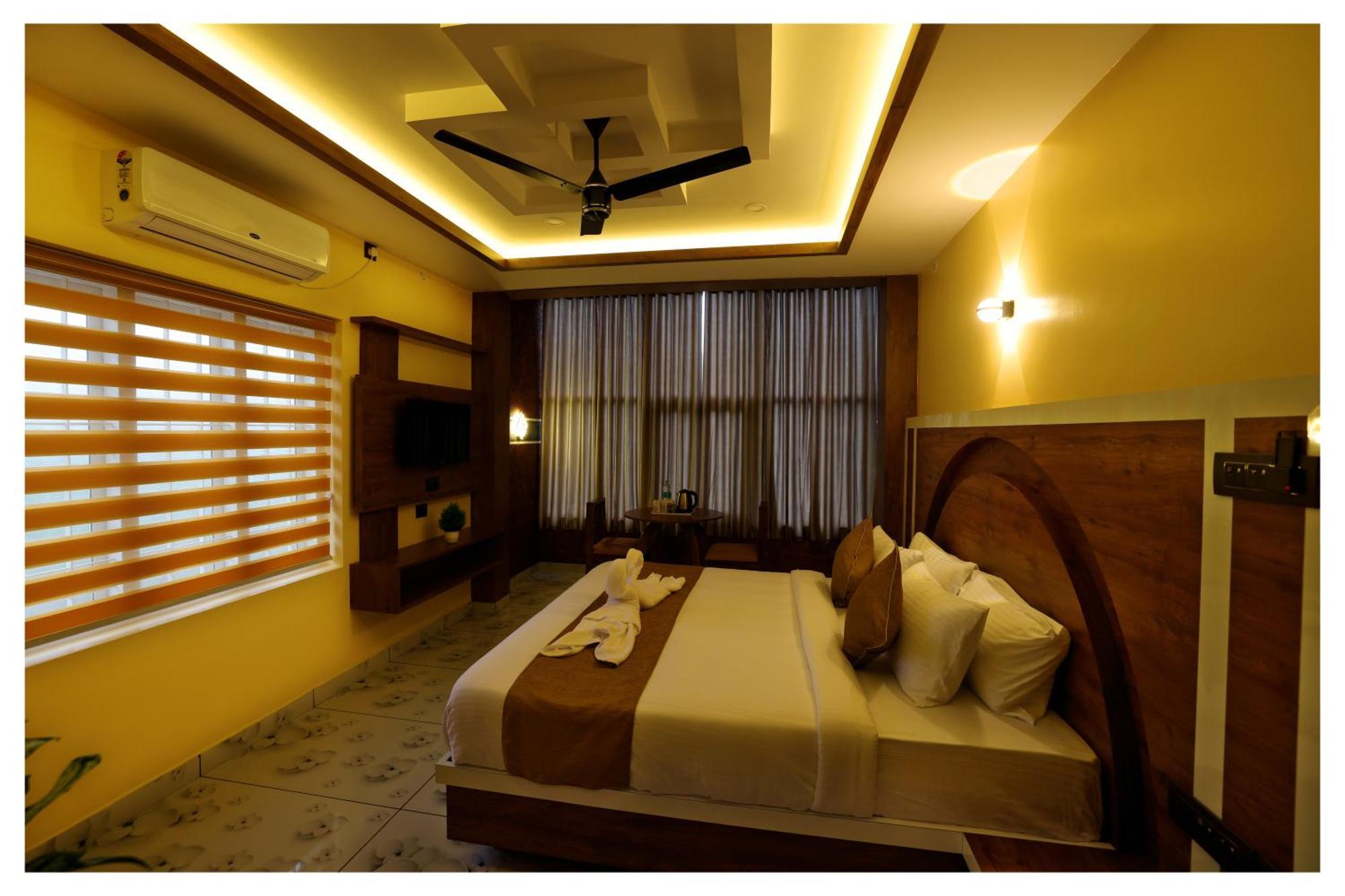 Hydel Palace Athirappilly By Bestinn Leisure Экстерьер фото